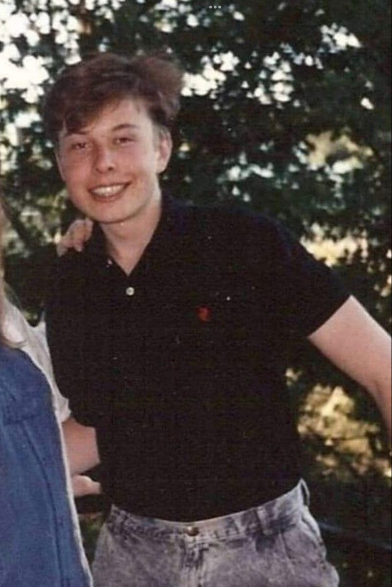  5. Kế thừa trí tuệ và tham vọng. Cả cha mẹ Elon đều là những người có tư duy độc lập và sáng tạo. Bản thân Elon từ nhỏ đã nổi bật với niềm đam mê khoa học và công nghệ, tự học lập trình và tạo ra trò chơi điện tử đầu tiên của mình năm 12 tuổi. Ảnh: Pinterest.