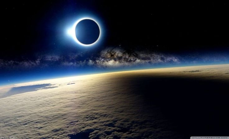 Theo Kant, không gian không phải là một thực thể vật chất hay là một quan hệ giữa các vật thể, mà là một cấu trúc mà con người dùng để cảm nhận và sắp xếp thế giới. Quan điểm này là một bước trung gian giữa chủ nghĩa tuyệt đối và chủ nghĩa quan hệ của không gian. Ảnh: Pinterest.