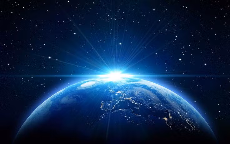 Trong Thuyết Tương đối Tổng quát, không-thời gian không còn là một sân khấu bất biến mà có thể bị biến dạng bởi sự hiện diện của vật chất và năng lượng. Không-thời gian là động và có thể cong theo các trường hấp dẫn. Ảnh: Pinterest.