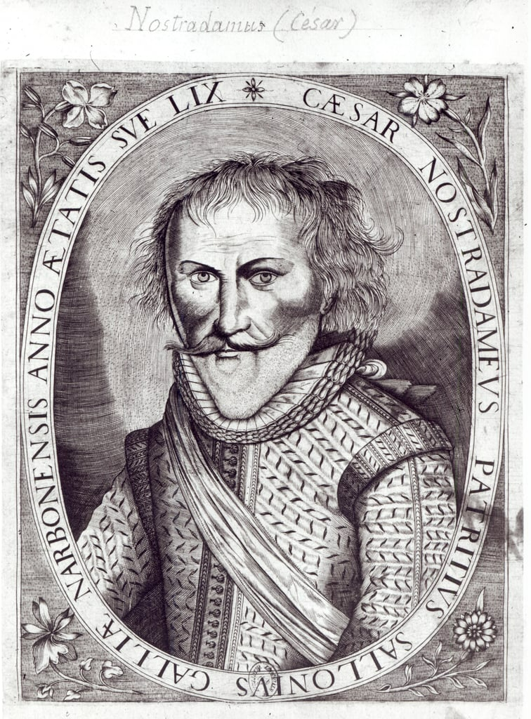  6. Sử dụng ngôn ngữ mật mã. Nostradamus thường viết các tiên tri bằng sự kết hợp giữa tiếng Latinh, Hy Lạp, tiếng Pháp cổ và các từ do ông tự tạo ra, nhằm tránh bị tấn công hoặc truy tố vì tội dị giáo. Ảnh: Pinterest.
