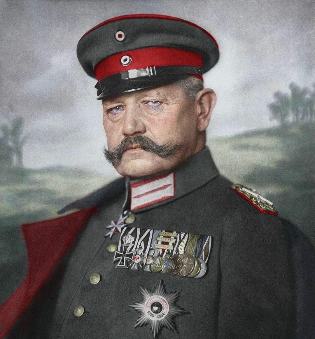  Paul von Hindenburg (Đức). Là một trong những chỉ huy cao cấp của quân đội Đức, ông nổi bật qua chiến thắng tại Trận Tannenberg và sau này trở thành Tổng thống Cộng hòa Weimar. Ảnh: Pinterest.