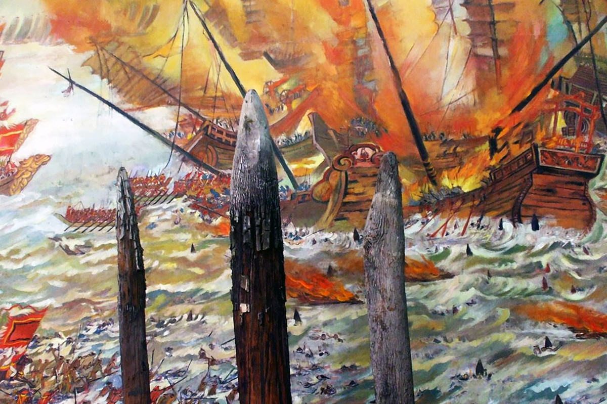 Cuộc phản công tại sông Bạch Đằng năm 1288 là thất bại nặng nề nhất, khi hạm đội Mông Cổ bị tiêu diệt hoàn toàn do chiến thuật cọc gỗ ngầm kết hợp với địa hình hiểm trở. Kết quả là Đại Việt giữ vững nền độc lập, buộc đế chế Mông Cổ phải từ bỏ tham vọng chiếm đóng. Ảnh: Pinterest.