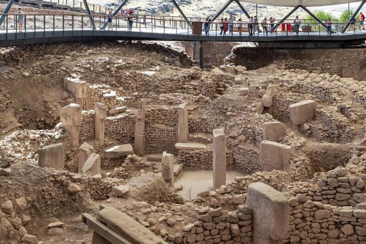 Có thể cộng đồng săn bắn hái lượm đã tụ tập tại đây để tham gia các nghi lễ tôn giáo, dẫn đến việc họ phát triển các phương pháp canh tác lương thực để nuôi dưỡng số lượng lớn người. Ảnh: Pinterest.