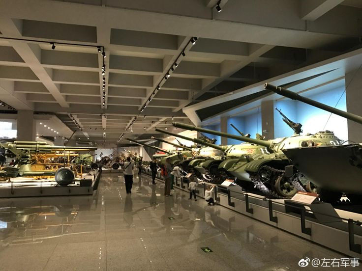  Bảo tàng Quân sự Cách mạng Nhân dân Trung Quốc. Tọa lạc ở Bắc Kinh, bảo tàng này trưng bày hiện vật quân sự từ thời phong kiến đến hiện đại, đặc biệt là các phong trào cách mạng và các cuộc chiến tranh thời hiện đại mà Trung Quốc tham gia. Ảnh: Pinterest.