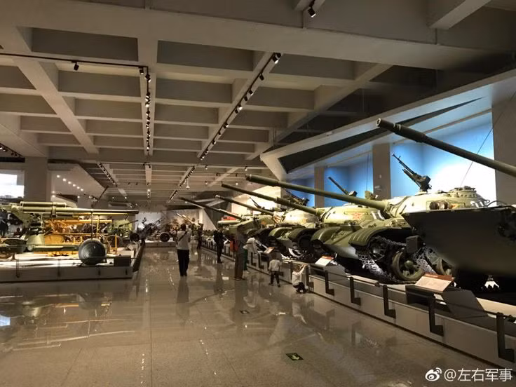  Bảo tàng Quân sự Cách mạng Nhân dân Trung Quốc. Tọa lạc ở Bắc Kinh, bảo tàng này trưng bày hiện vật quân sự từ thời phong kiến đến hiện đại, đặc biệt là các phong trào cách mạng và các cuộc chiến tranh thời hiện đại mà Trung Quốc tham gia. Ảnh: Pinterest.