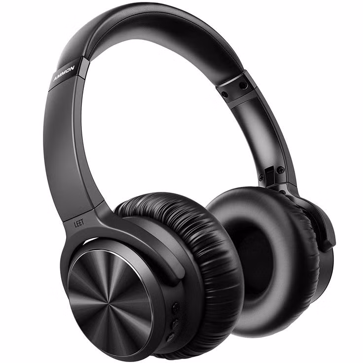  8. Tai nghe chống ồn. Hỗ trợ giảng dạy trực tuyến mà không bị phân tâm bởi tiếng ồn xung quanh, đặc biệt hữu ích khi dạy học tại nhà hoặc trong môi trường ồn ào. Ảnh: Pinterest.