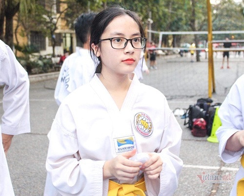 Câu lạc bộ Taekwondo trường kinh tế chủ yếu là sinh viên trường đại học Kinh tế quốc dân. Số các bạn nữ đến từ 2 trường lân cận là đại học Bách khoa Hà Nội và đại học Xây dựng chiếm 1/3 trong tổng số thành viên nữ của câu lạc bộ.