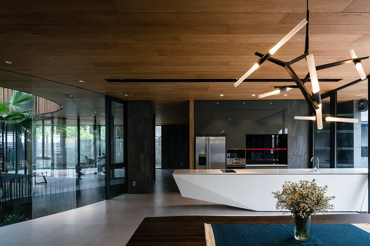 Choang ngop biet thu chua duoc 7 sieu xe cua dai gia Sai Gon-Hinh-7