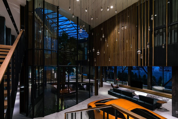 Choang ngop biet thu chua duoc 7 sieu xe cua dai gia Sai Gon-Hinh-11