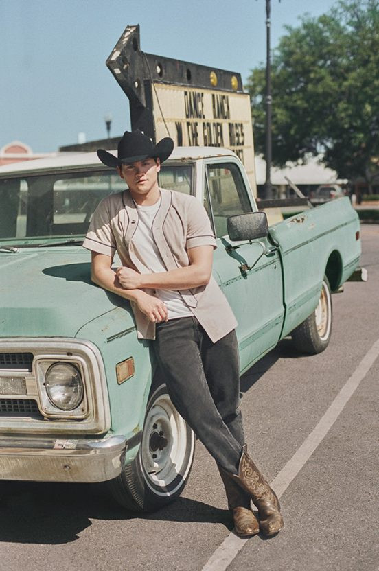 7 van dong vien Olympic Tokyo mac sanh dieu nhat-Hinh-35