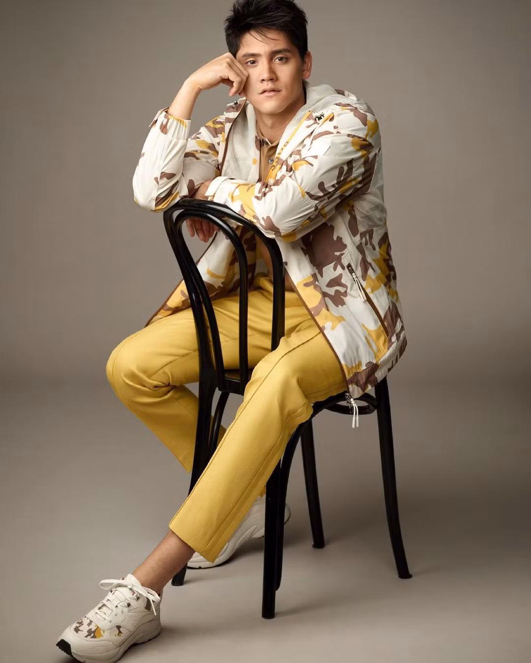 7 van dong vien Olympic Tokyo mac sanh dieu nhat-Hinh-36