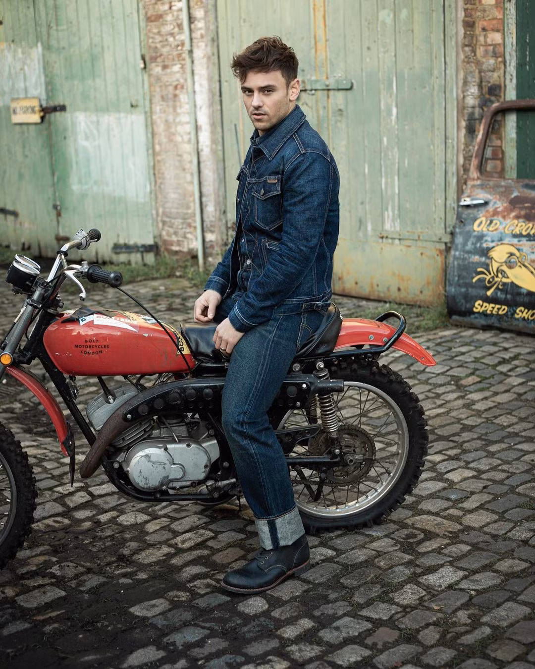 7 van dong vien Olympic Tokyo mac sanh dieu nhat-Hinh-12