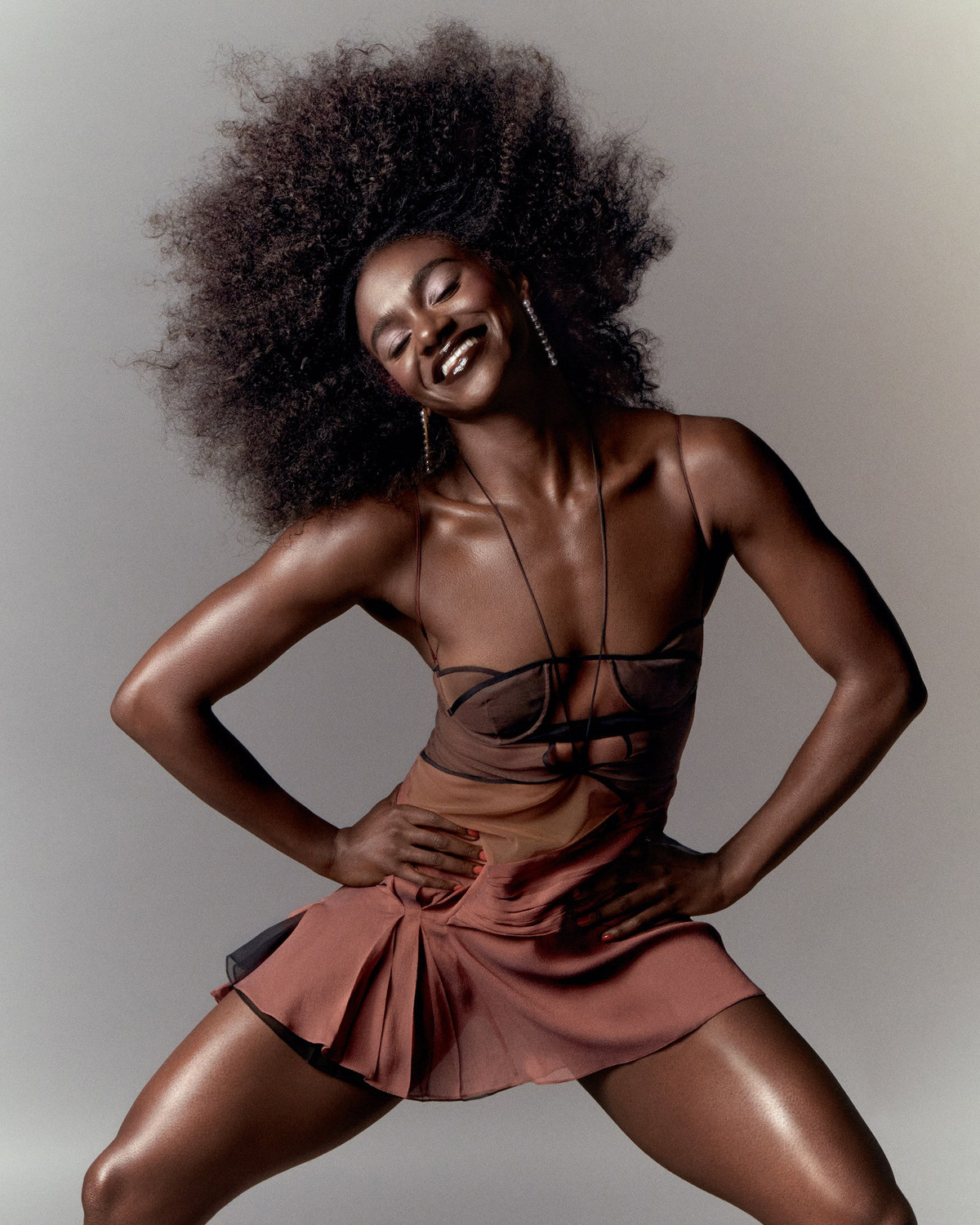 7 van dong vien Olympic Tokyo mac sanh dieu nhat-Hinh-43