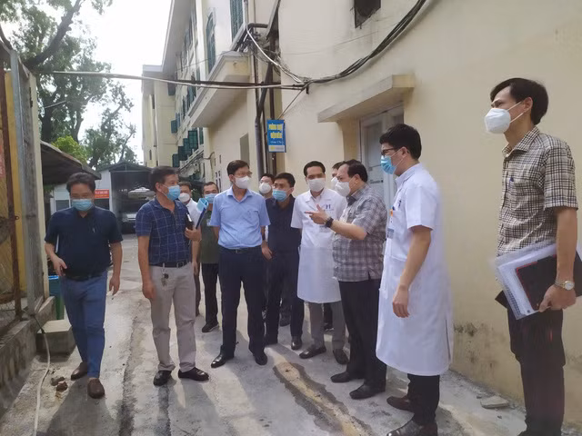 Ha Noi gap rut chuan bi nguon oxy ung cuu khi dich bung phat