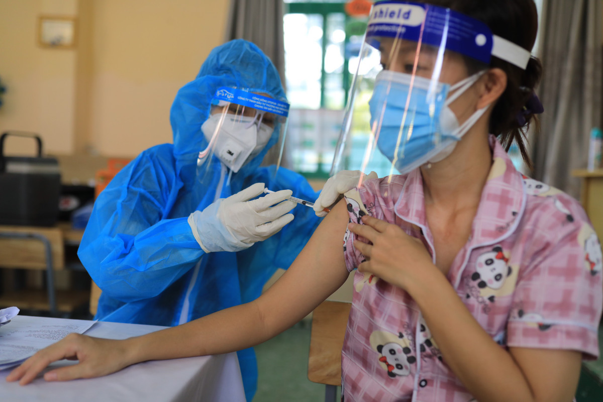 Khong luu giay chung nhan, lam sao tiem vac xin mui 2?