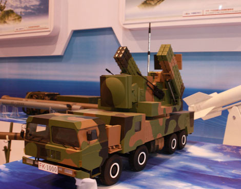 Hệ thống pháo - tên lửa phòng không FK-1000 giống với Pantsir-S1.