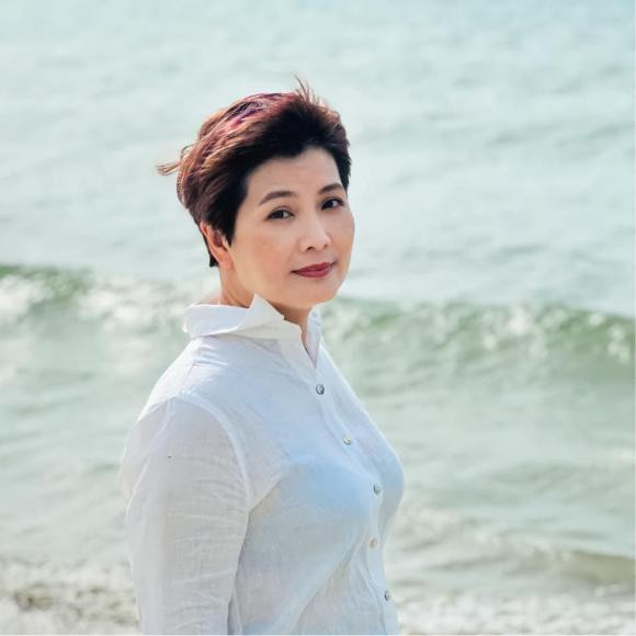 Hiện tại, Thục Khuê vẫn làm việc ở Đài truyền hình Việt Nam.