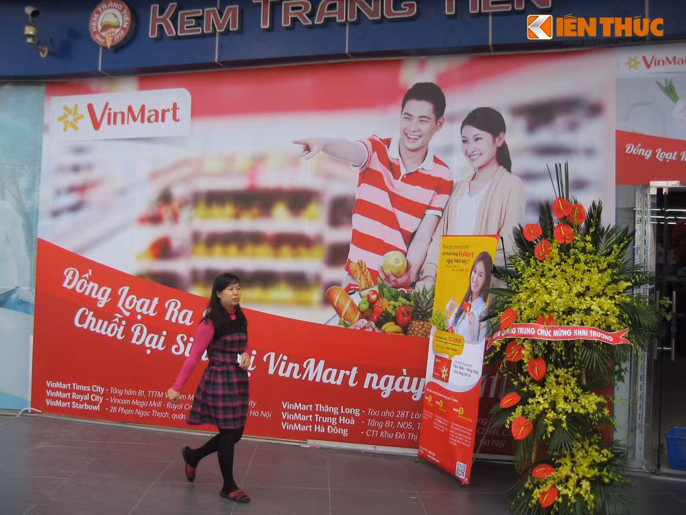 Không ít khách hàng ban đầu tỏ ra bỡ ngỡ với không gian, thương hiệu mới của siêu thị...