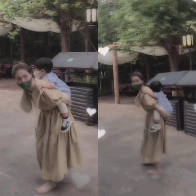 Hoa Minzy let chan dat cong con dao choi, tinh cu bi reo goi