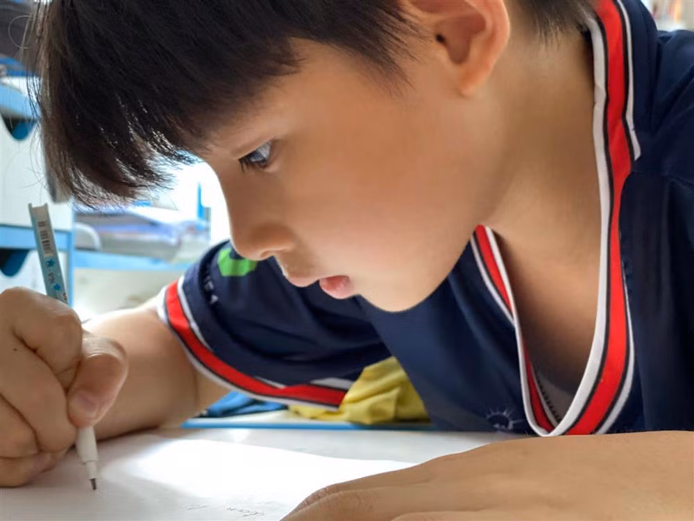 Con trai Dan Le - Khai Anh va mo hoi khi viet giay vay no