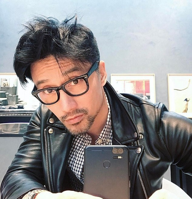 Một bữa sáng của Chuando có thể là 6 quả trứng (trong đó, chỉ gồm 2 lòng đỏ để tránh tăng cholesterol). Sau đó, ông uống thêm một ly sữa và ăn vài quả mọng. Với Chuando, đây là bữa sáng tràn đầy protein, cung cấp năng lượng tốt để khởi đầu ngày mới.