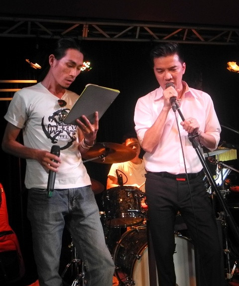 Đàm Vĩnh Hưng và Sử Duy Vương.