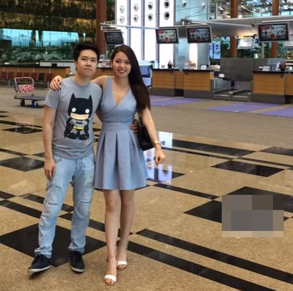 Hôm 3/10, Linh Nhi đăng tải một trạng thái để kỷ niệm 6 tháng hẹn hò. Linh Nhi viết, trong khoảng thời gian qua, vì cô nên nam ca sĩ "Con đường màu xanh" đã thử nghiệm những điều mới mẻ như xem phim Hàn Quốc, tới show diễn Hardwell... Bản thân Linh Nhi cũng nhìn lại mình, cô chịu khó xem bóng đá, học nấu ăn cho người yêu. Dù đào hoa nhưng Lê Hiếu khá kín tiếng trong chuyện riêng tư, Linh Nhi là người bạn gái thứ hai anh công khai mối quan hệ.