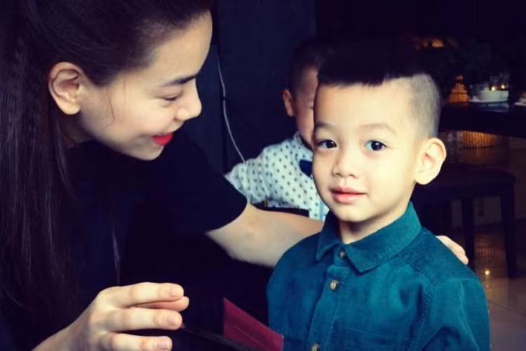 Là con của cặp đôi hot nhất showbiz, ngay từ khi lọt lòng, Subeo đã nhận được sự quan tâm đặc biệt của dư luận.