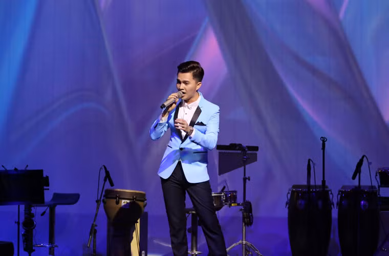 Số tiền còn lại chia đều ủng hộ người mẫu Duy Nhân và nghệ sĩ cải lương Vũ Phong mỗi người 65,5 triệu đồng.