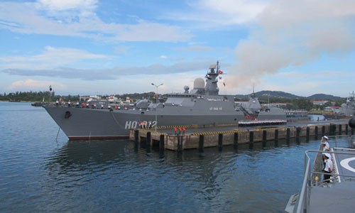 Tau chien Gepard 3.9 Viet Nam tham 3 nuoc DNA