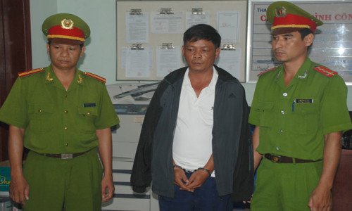 Cơ quan công an đọc lệnh bắt Lê Đình Trọng.