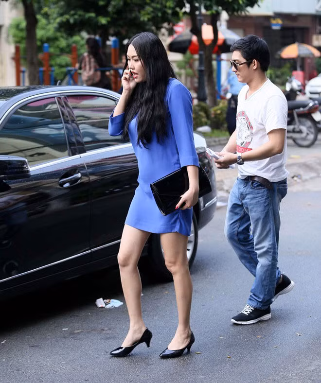 Phi Thanh Vân vác bụng bầu 4 tháng đi đăng ký kết hôn cùng hot boy Bảo Duy vào 29/10.