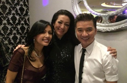 Cũng trong chuyến lưu diễn, Đàm Vĩnh Hưng đã gặp lại người bạn cũ. Anh chia sẻ giữa hai người có nhiều nét giống nhau.