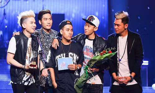 Các thành viên nhóm FB Boiz.