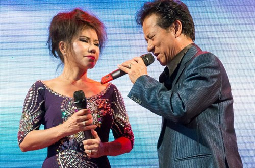 Danh ca Chế Linh và ca sĩ Sơn Tuyền.