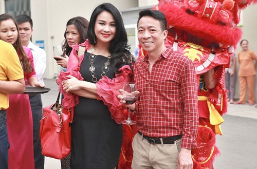 Ngoài ra, tại sự kiện nhiều bạn bè đồng nghiệp đã đến chúc mừng Trọng Tấn: Diva Thanh Lam, NSƯT Việt Hoàn.