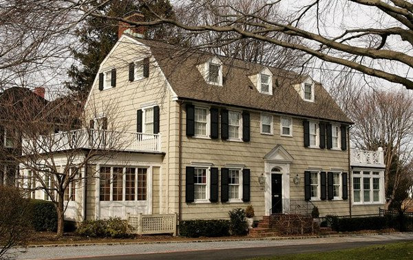 Ron nguoi nhung ngoi nha ma am dang so nhat TG dip Halloween