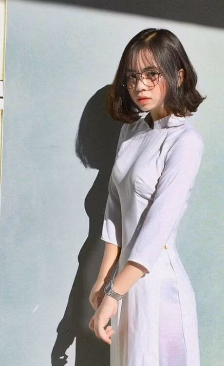 Kieu toc mac ao dai trang cuc xinh nang nao cung nen biet-Hinh-3