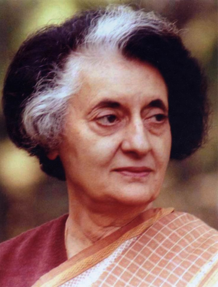 Vào ngày 31/10/1984, bà Indira Gandhi đã bị vệ sĩ người Sikh của mình sát hại khi đang đi dạo trong vườn hoa tư dinh thủ tướng. Một ngày trước khi chết, bà đã phát biểu trước công chúng rằng: "Nếu tôi chết ngày hôm nay, từng giọt máu của tôi sẽ tiếp thêm sinh lực cho quốc gia và dân tộc Ấn Độ vĩ đại".