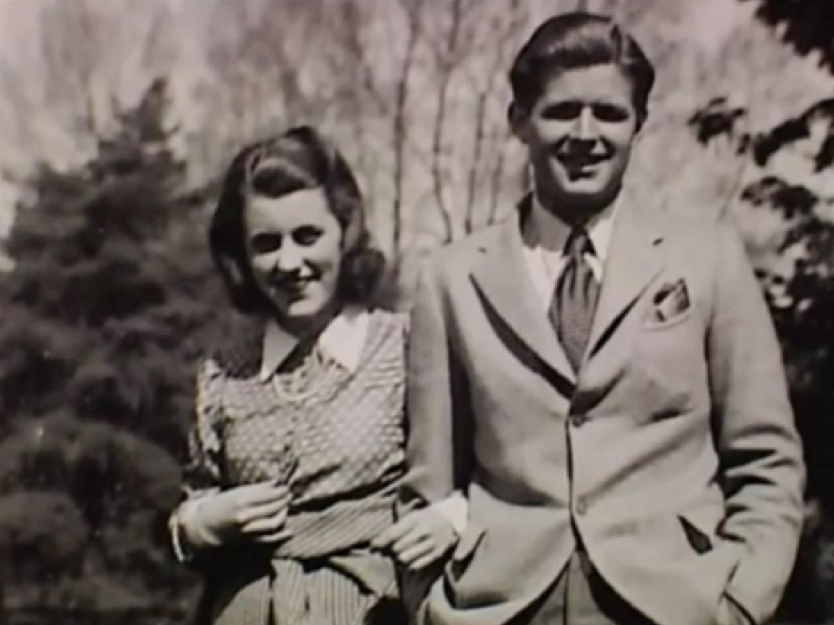 Cùng thiệt mạng trong Thế chiến II là người chồng của cô con gái Kathleen. Hai người kết hôn tháng 5/1944, thế nhưng đến tháng 9 năm đó, chồng của Kathleen bị chết trên chiến trường. Bản thân Kathleen cũng thiệt mạng trong một vụ tai nạn máy bay 4 năm sau đó, khi cũng chỉ mới 28 tuổi.