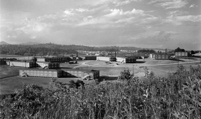 Giai ma Oak Ridge, thi tran nho ra doi bom nguyen tu-Hinh-2