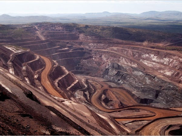 Tuy vậy, khai thác than vẫn là một nguồn thu lớn tại Australia. Năm 2018, nước này kiếm67 tỷ USDnhờ vào việc xuất khẩu than. Ảnh:Financial Times.