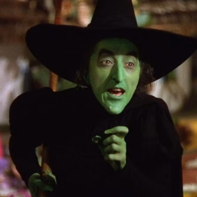 Su thuc thu vi it ai hay ve cac nhan vat hac am noi tieng-Hinh-3