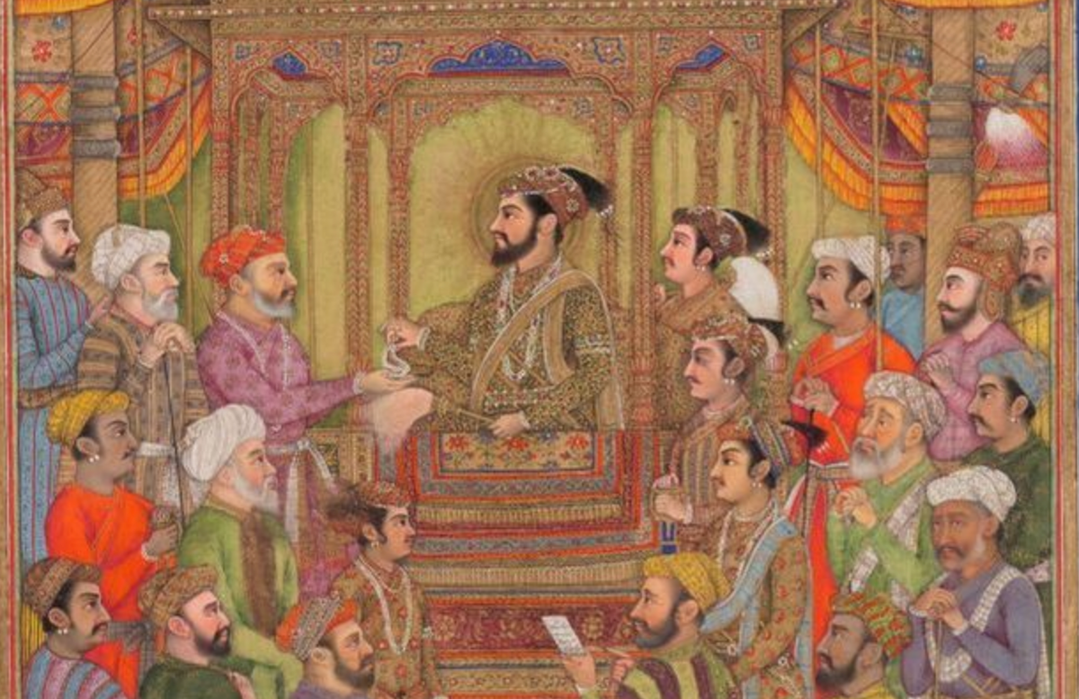 Tương truyền, khi Hoàng đế Samanid mời Ibn Abbad làm tể tướng, ông trả lời rằng ông không đồng ý vì không muốn bỏ lại thư viện khổng lồ của mình ở quê nhà.