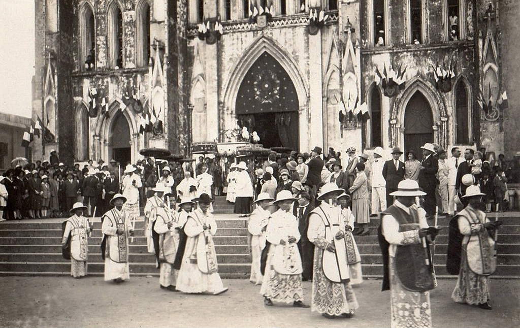 Đại hội Thánh thể ở nhà thờ Lớn, tháng 11/1931.