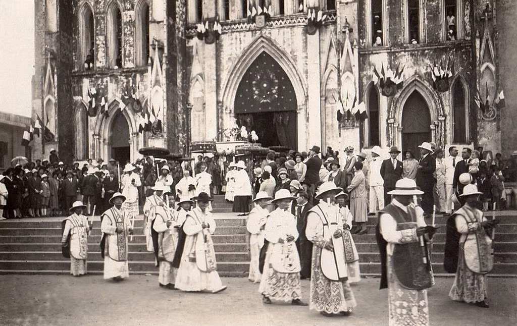 Đại hội Thánh thể ở nhà thờ Lớn, tháng 11/1931.