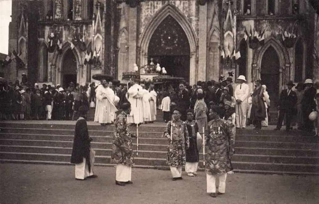 Đại hội Thánh thể ở nhà thờ Lớn, tháng 11/1931.