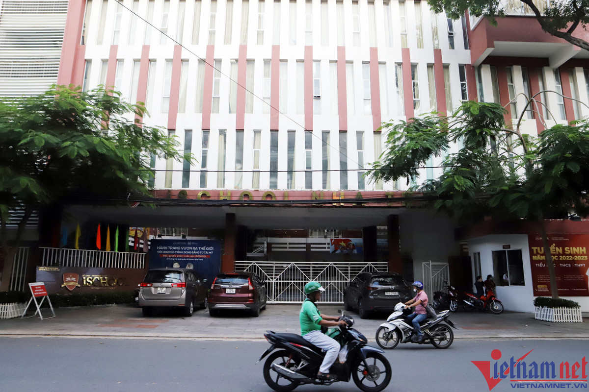 Vụ 600 học sinh trường Ischool ngộ độc, những ai phải chịu trách nhiệm? Vu 600 hoc sinh truong Ischool ngo doc, nhung ai phai chiu trach nhiem?