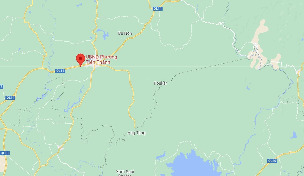 Nu tai xe lai xe Mecerdes S450 tong sap nha dan-Hinh-3