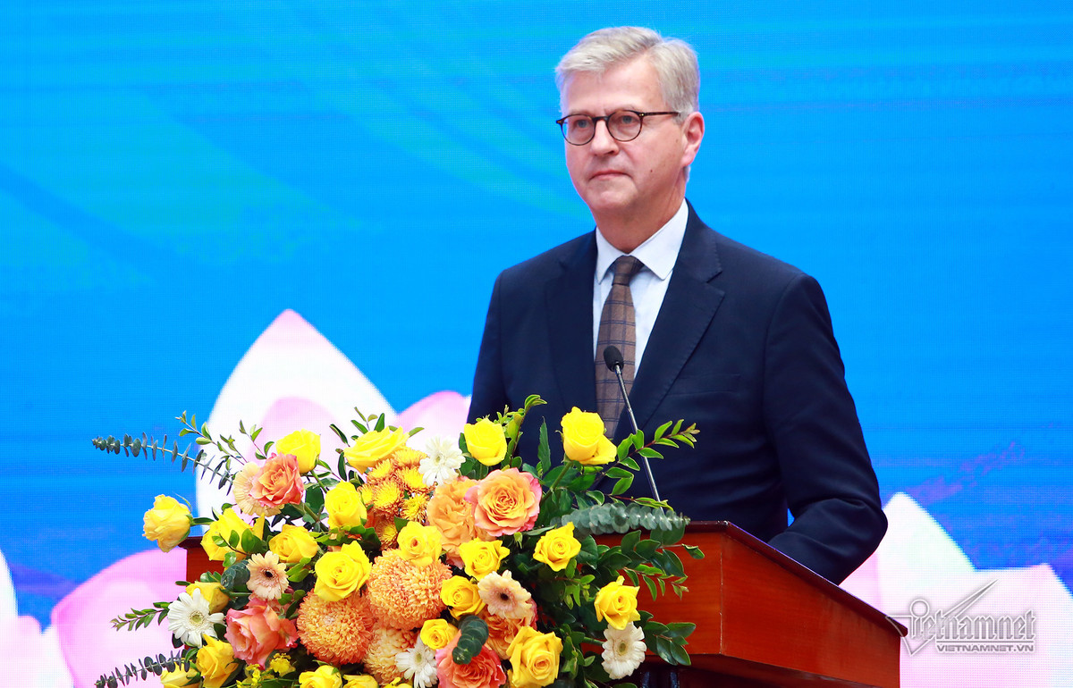 Lien Hop Quoc biet on su cong hien cua chien si mu noi xanh Viet Nam-Hinh-4